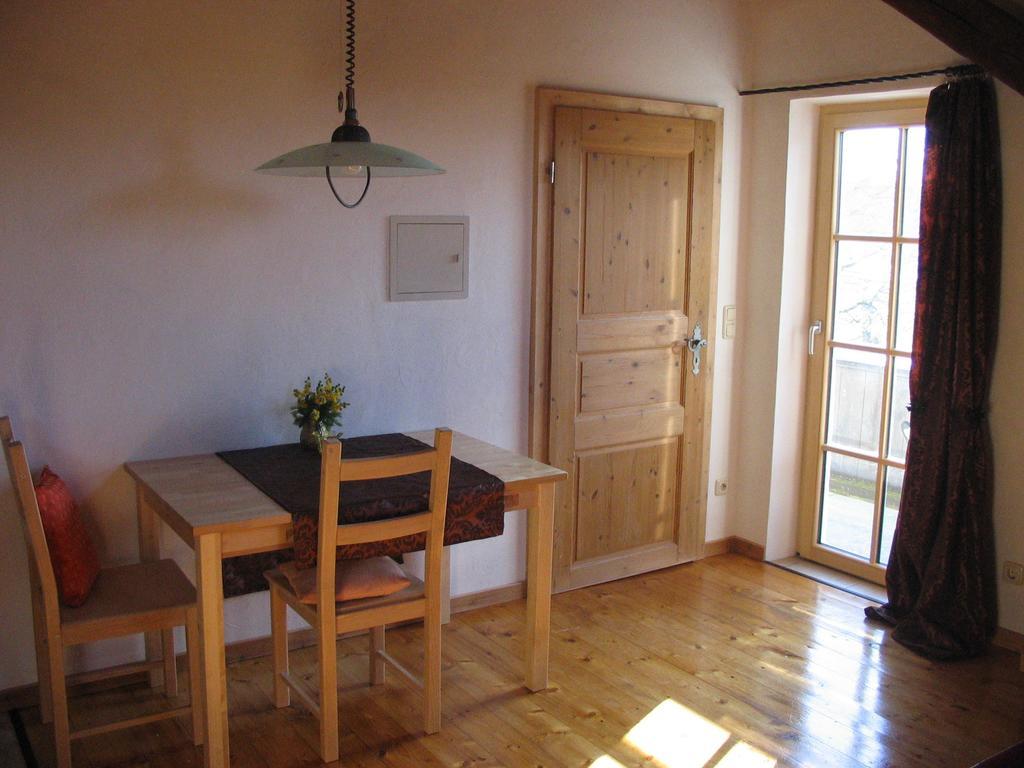 Zehentmayrhof Obing Room photo